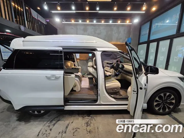 Kia Carnival Generation 4 — Фото автомобиля 17