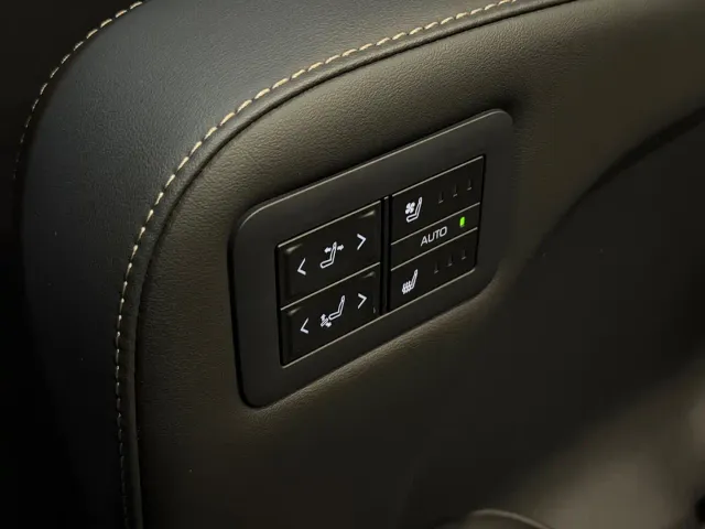 Toyota Alphard — Фото автомобиля 19