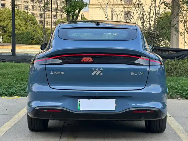 IM Motors LS6 — Фото автомобиля 3