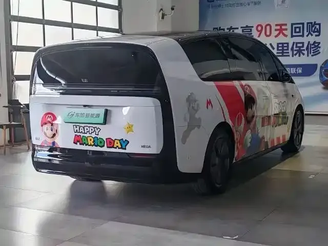 Li Auto MEGA — Фото автомобиля 5