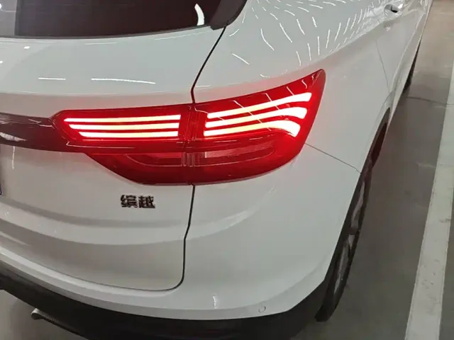 Geely Binyue — Фото автомобиля 7