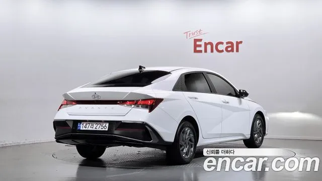 Hyundai Avante — Фото автомобиля 2
