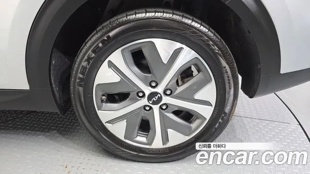 Kia Niro Niro Plus Air — Фото автомобиля 5