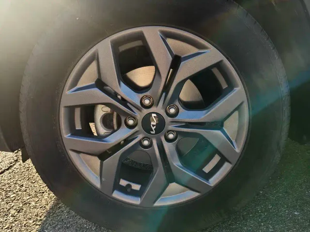 Kia Seltos — Фото автомобиля 5