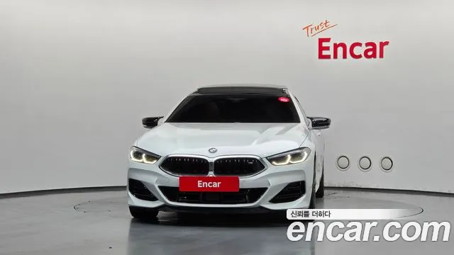 BMW 8 Series G15 — Фото автомобиля 3