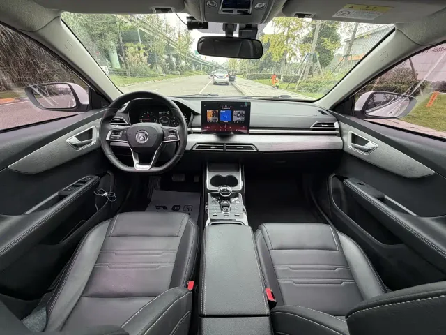 BYD Qin — Фото автомобиля 13