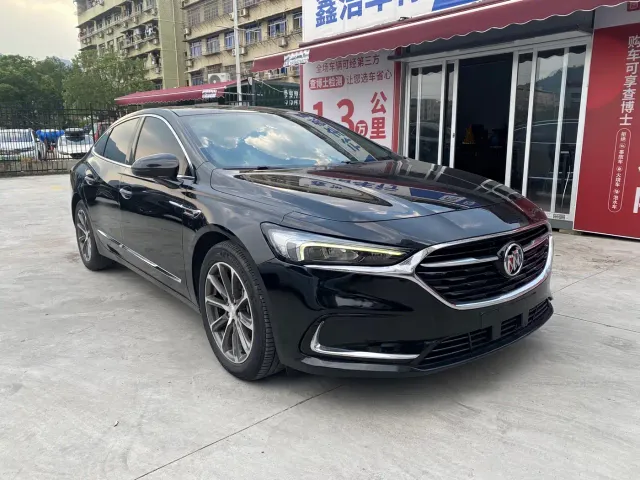 Buick LaCrosse — Фото автомобиля 2