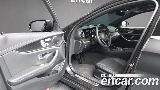 Mercedes-Benz E-Class W213 — Фото автомобиля 15