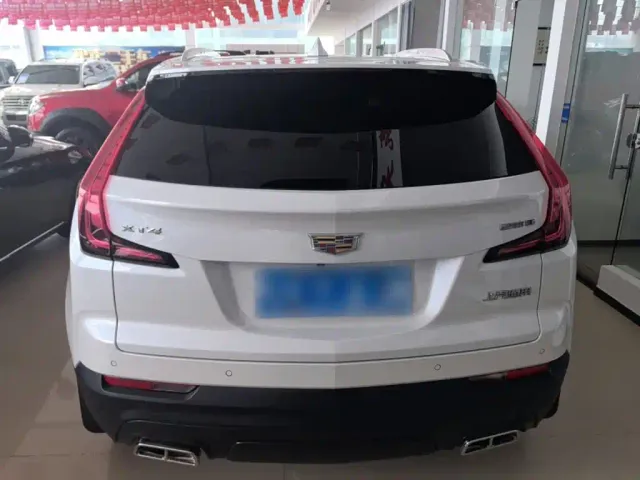 Cadillac XT4 — Фото автомобиля 3