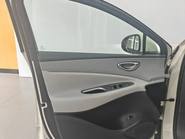 BYD Sealion 06 — Фото автомобиля 9
