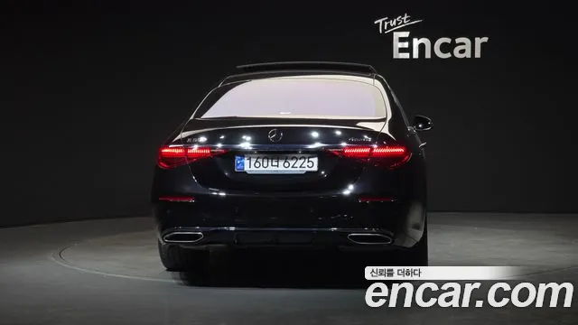 Mercedes-Benz S-Class — Фото автомобиля 4