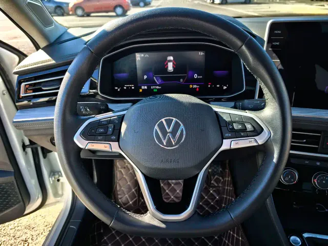 Volkswagen Sagitar — Фото автомобиля 16