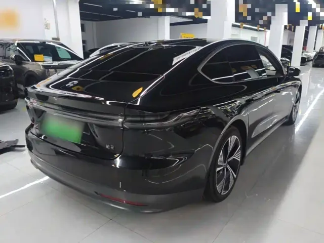 Nio ET7 — Фото автомобиля 6