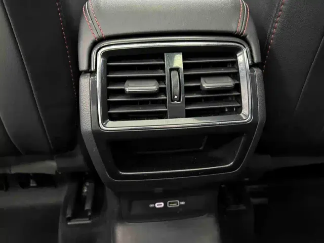 Skoda Karoq — Фото автомобиля 20