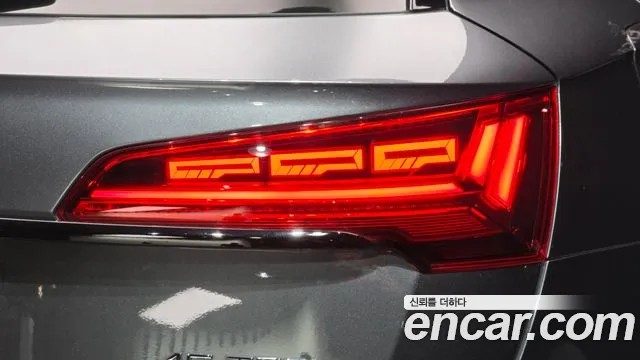 Audi Q5 FY — Фото автомобиля 23