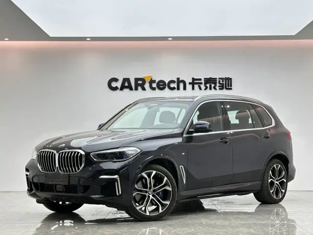 Фотография автомобиля — BMW X5