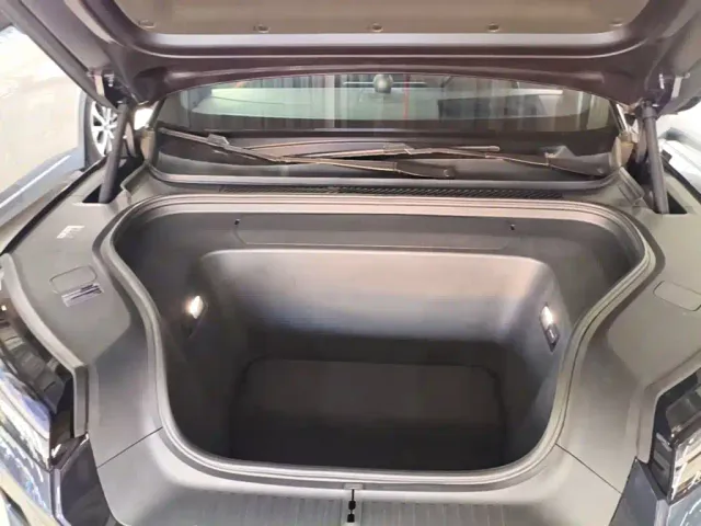 Nio ES8 — Фото автомобиля 19
