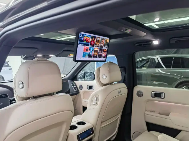 Li Auto L8 — Фото автомобиля 7