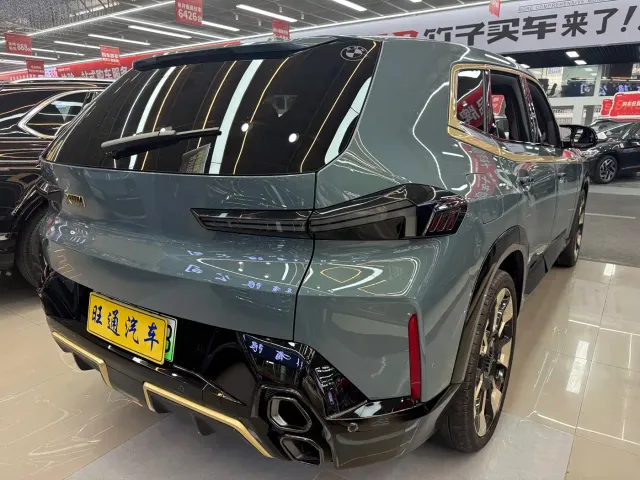 BMW XM — Фото автомобиля 5