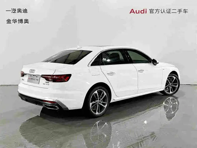 Audi A4L — Фото автомобиля 4