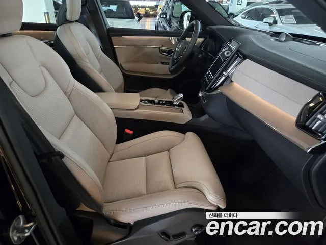 Volvo XC90 Generation 2 — Фото автомобиля 10