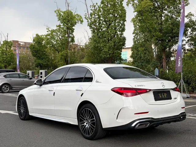 Mercedes-Benz C-Class — Фото автомобиля 16