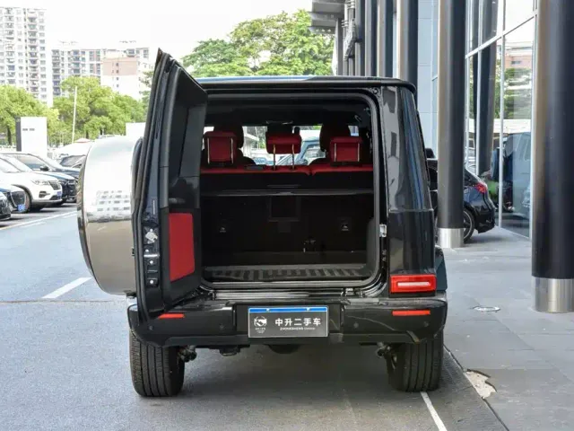 Mercedes-Benz G-Class — Фото автомобиля 12