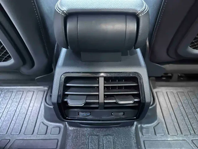 Audi Q3 — Фото автомобиля 15