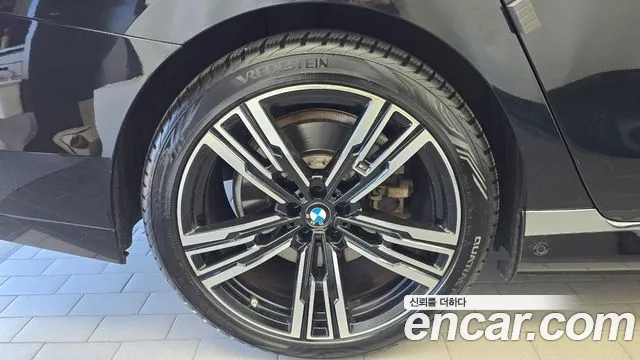 BMW 7 Series G70 — Фото автомобиля 5