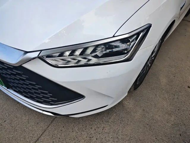 BYD Qin PLUS — Фото автомобиля 23