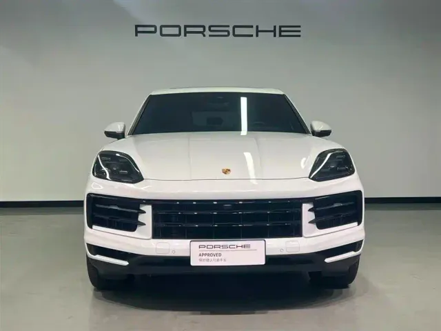Porsche Cayenne — Фото автомобиля 2