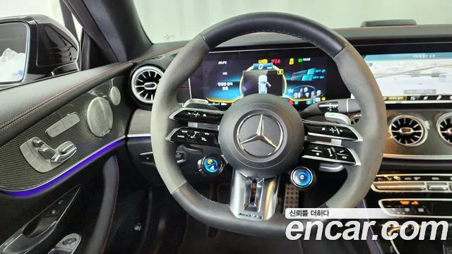 Mercedes-Benz E-Class — Фото автомобиля 12