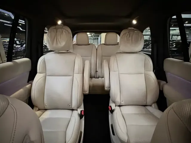 Li Auto L9 — Фото автомобиля 7