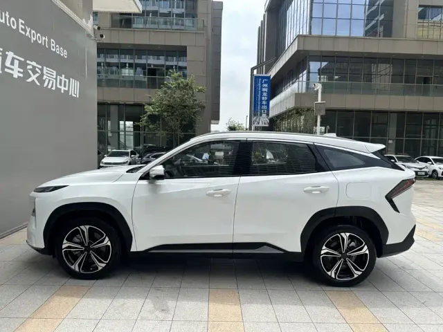 Geely Galaxy L7 — Фото автомобиля 3