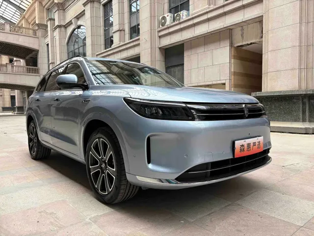 Aito M7 — Фото автомобиля 3