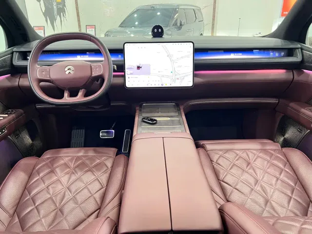 Nio ES8 — Фото автомобиля 13