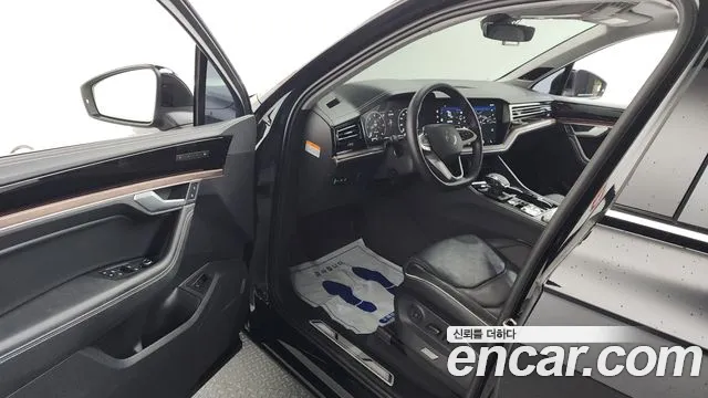 Volkswagen Touareg Touareg 3 поколение 3.0 TDI Prestige — Фото автомобиля 10