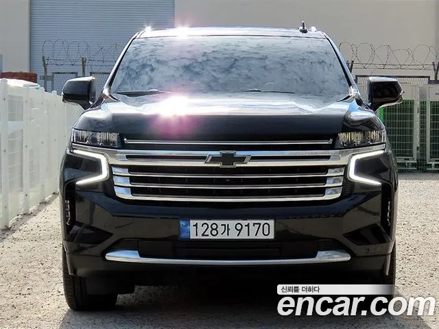 Chevrolet Tahoe — Фото автомобиля 3