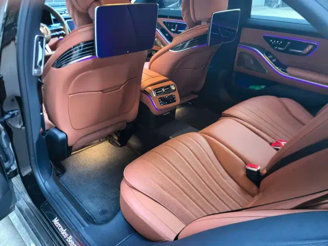 Mercedes-Benz S-Class — Фото автомобиля 12