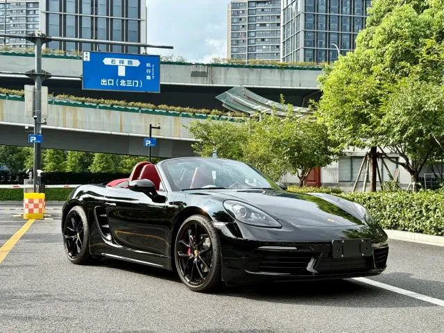 Porsche 718 — Фото автомобиля 3
