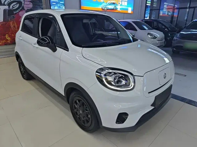 Leapmotor T03 — Фото автомобиля 3