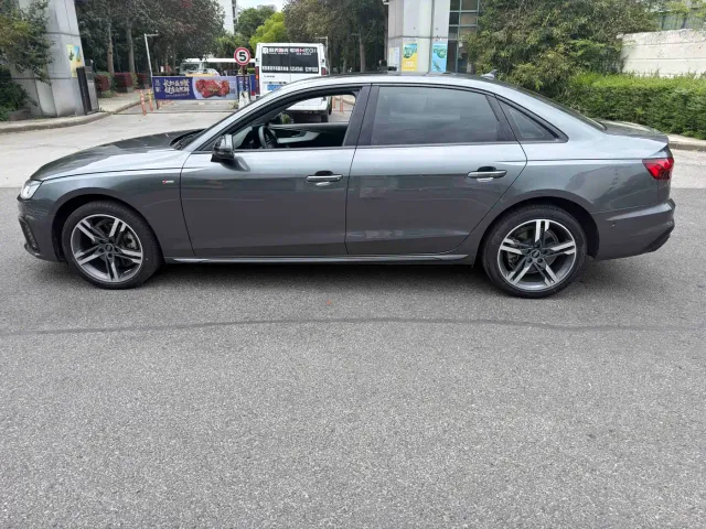 Audi A4L — Фото автомобиля 3