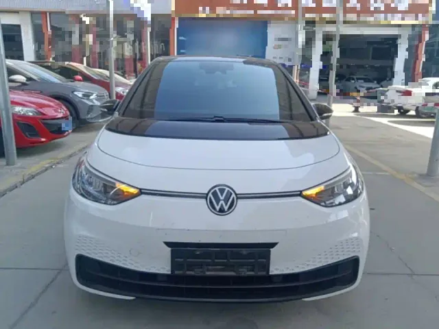 Volkswagen ID.3 — Фото автомобиля 2