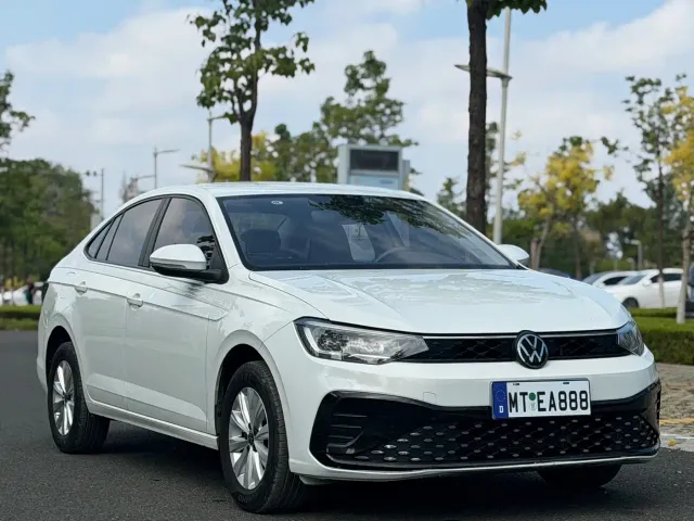 Volkswagen Lavida — Фото автомобиля 3