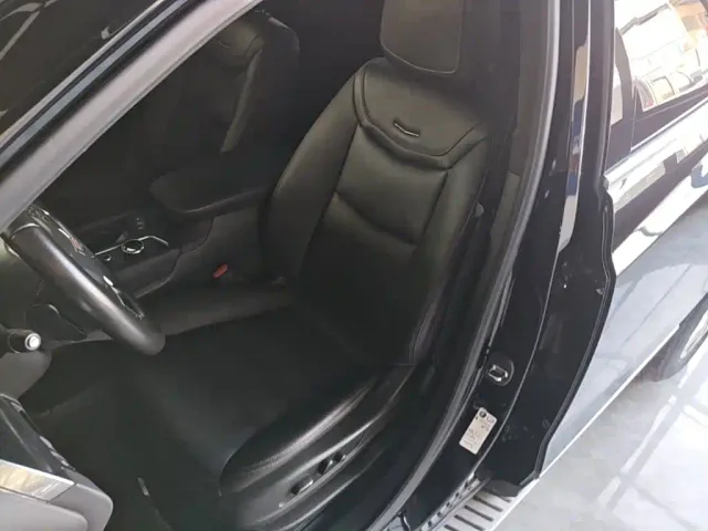 Cadillac XT5 — Фото автомобиля 14