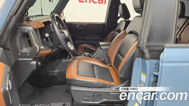 Ford Bronco 6th Gen — Фото автомобиля 30