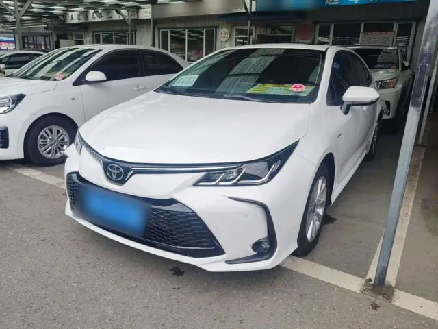 Фотография автомобиля — Toyota Corolla