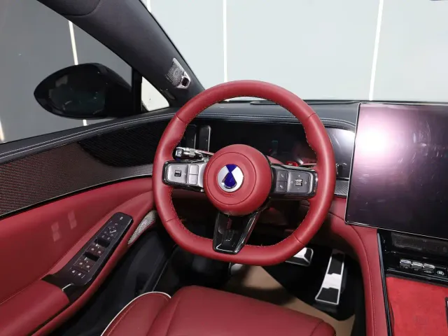 Denza Z9GT — Фото автомобиля 14