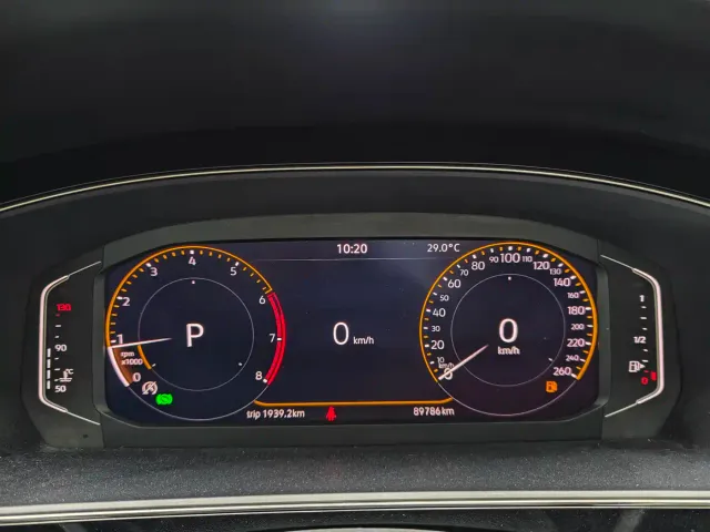 Volkswagen Passat — Фото автомобиля 14
