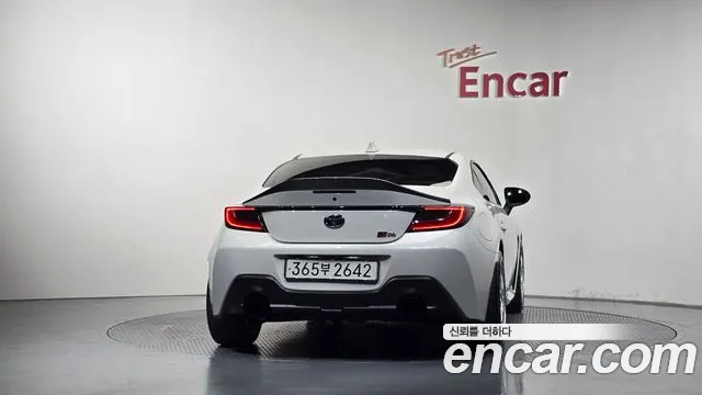 Toyota 86 GR86 — Фото автомобиля 4